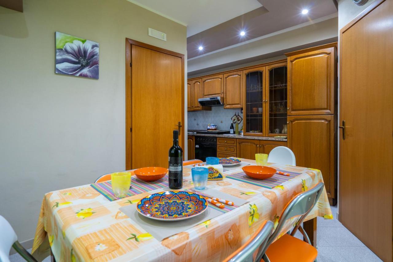 Casa Vacanze Dell'Angelo San Mauro Castelverde Kültér fotó
