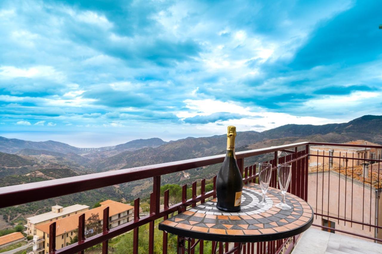 Casa Vacanze Dell'Angelo San Mauro Castelverde Kültér fotó