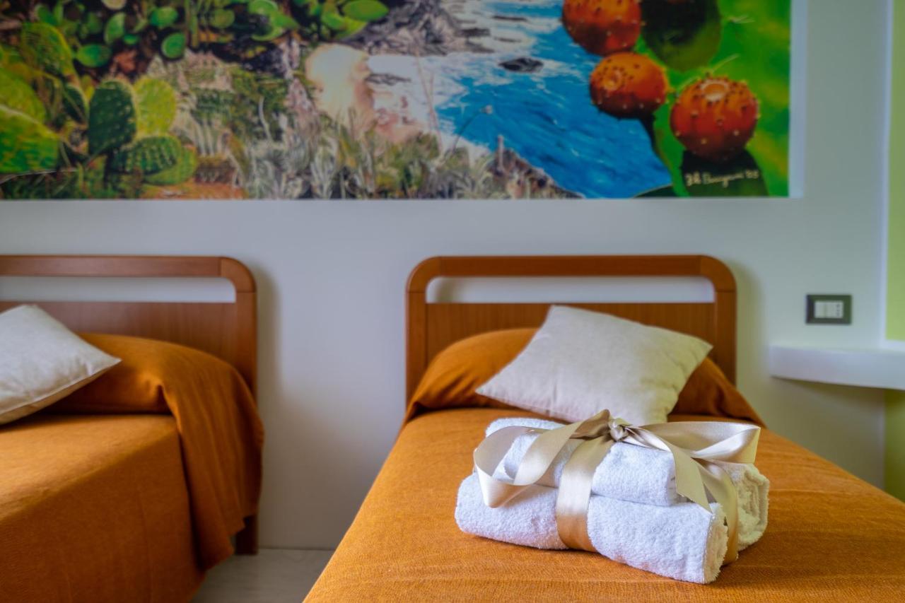 Casa Vacanze Dell'Angelo San Mauro Castelverde Kültér fotó